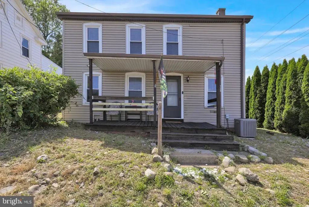 724 Rohrerstown Rd, LANCASTER