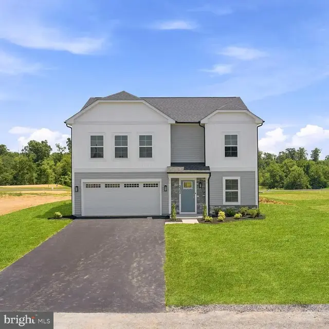 2352 Wind River Dr, Chambersburg