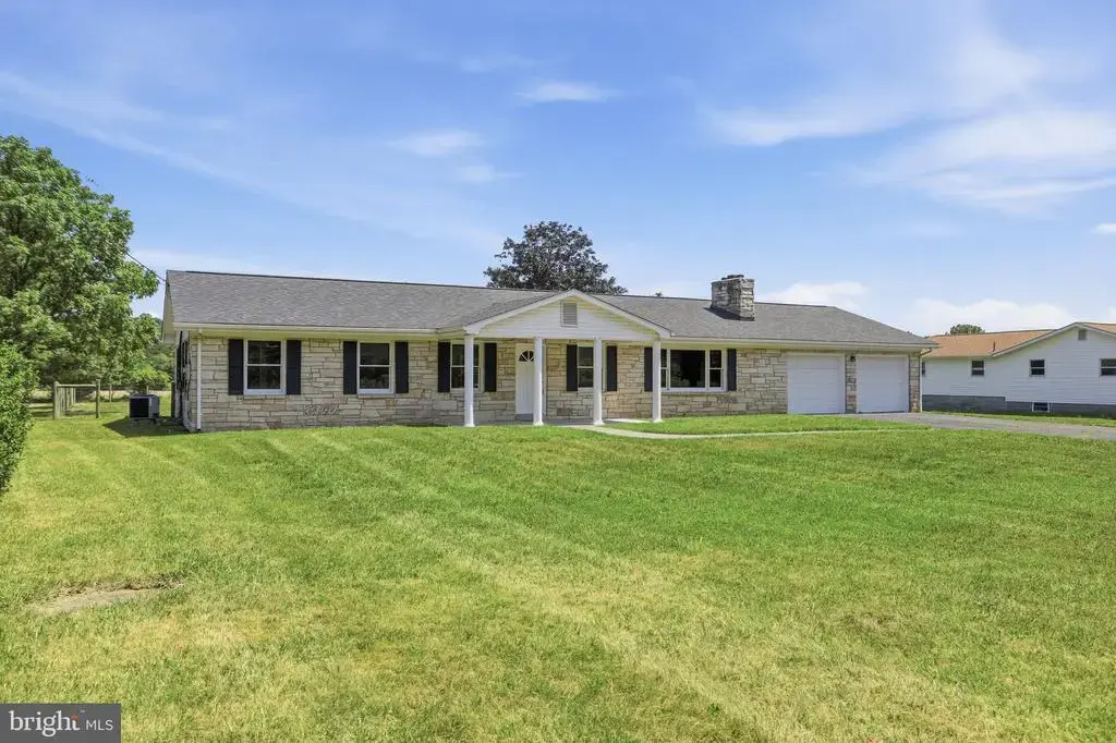 11195 Valley Rd, BERKELEY SPRINGS