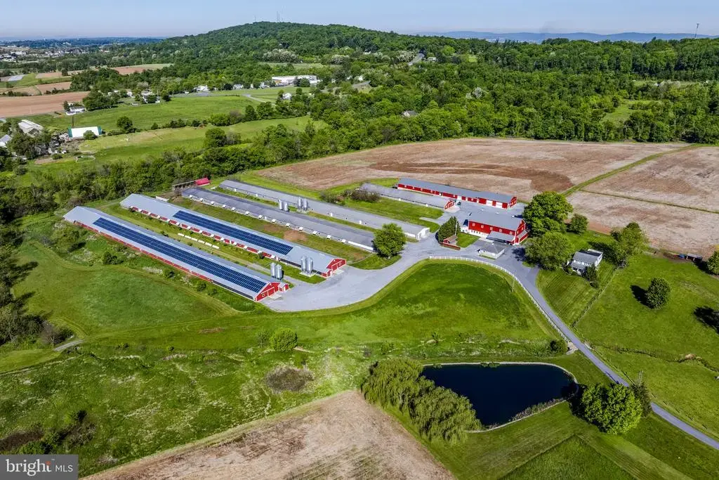 765 Glenwood Dr, EPHRATA