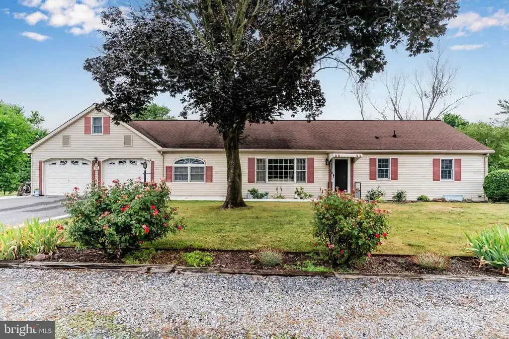 3049 Spring Rd, CARLISLE