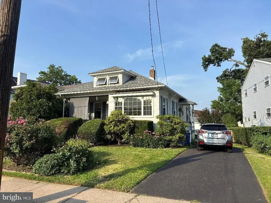 385 N Keswick Ave, GLENSIDE