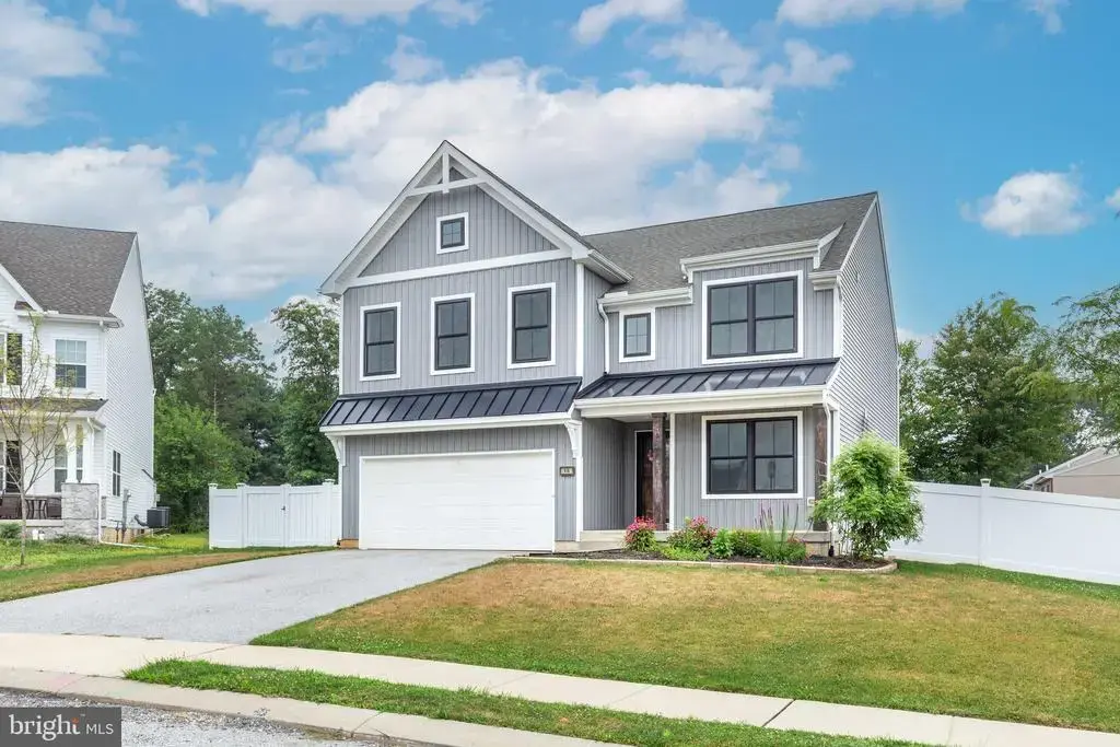 15 Cloverfield St, STEWARTSTOWN
