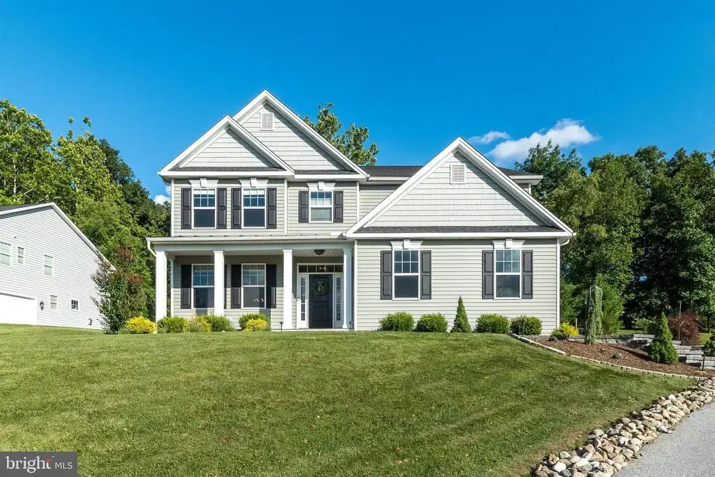 306 Liam Ln, WEST CHESTER