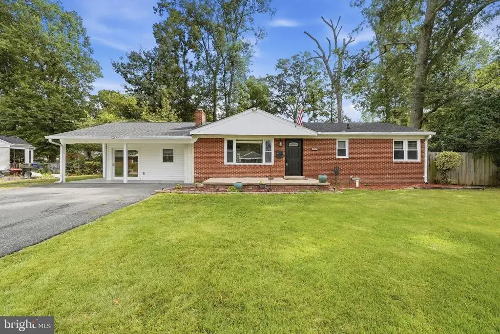 7907 Martha Washington St, ALEXANDRIA