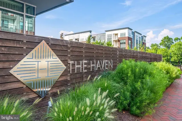 145 Riverhaven Dr #208, National Harbor