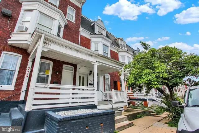 716 W Princess St, York