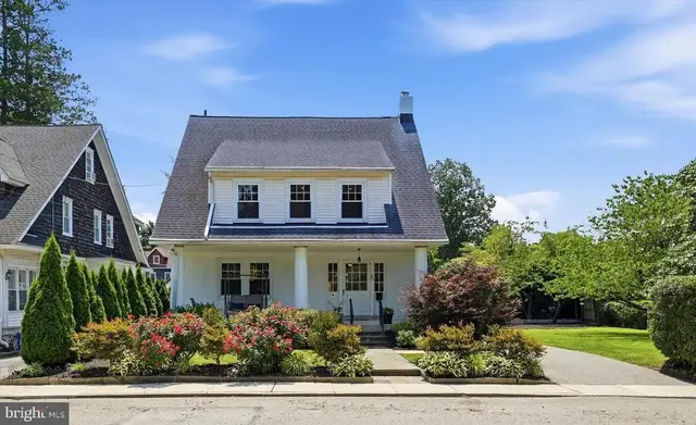 208 Sabine Ave, Narberth