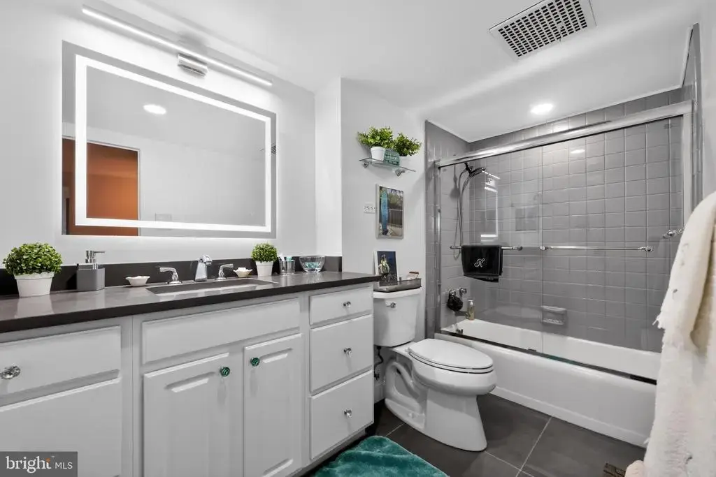 604-36 S Washington Sq #2609, PHILADELPHIA