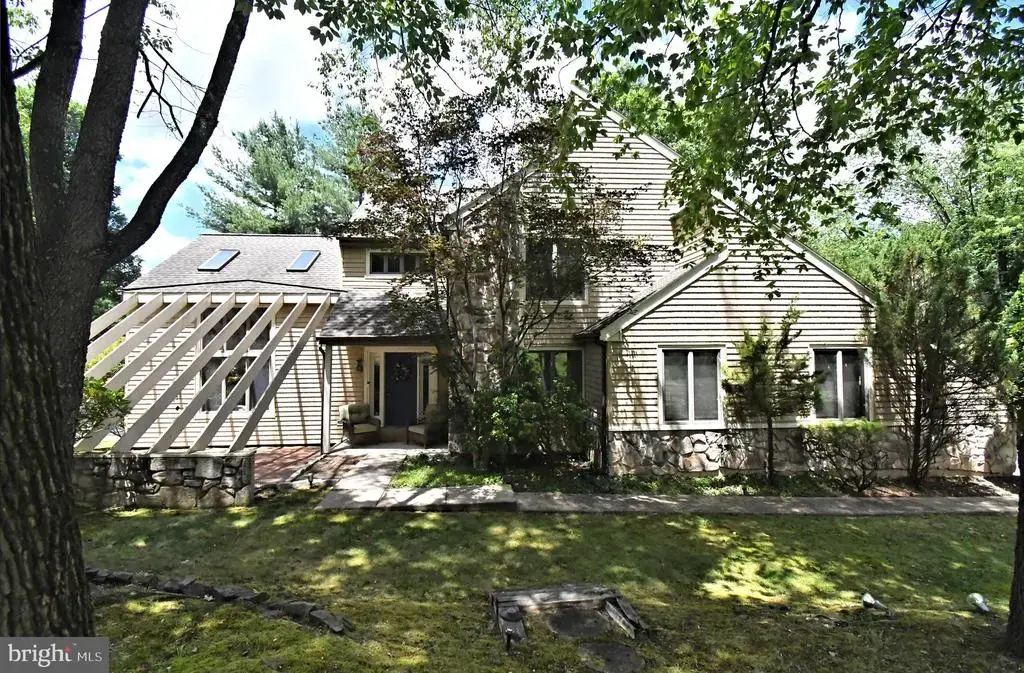 22 Wychwood Ln, LANGHORNE