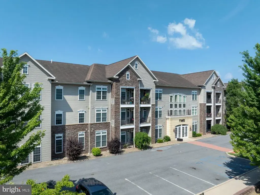 200 Jefferson Ave #216, STATE COLLEGE