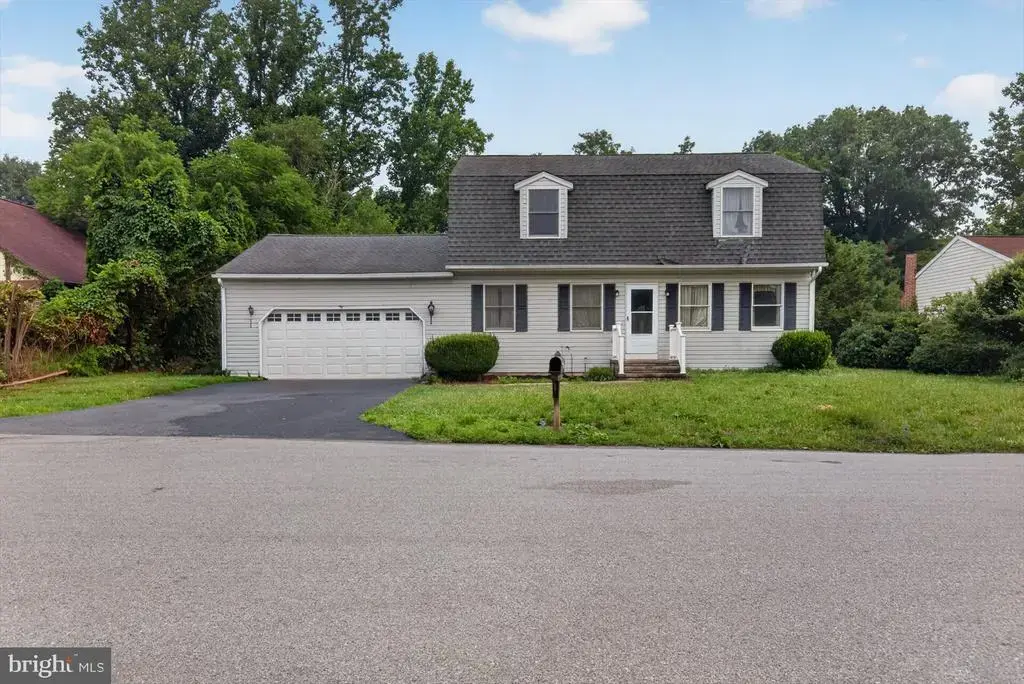 5570 Merivale Ct, HARRISBURG
