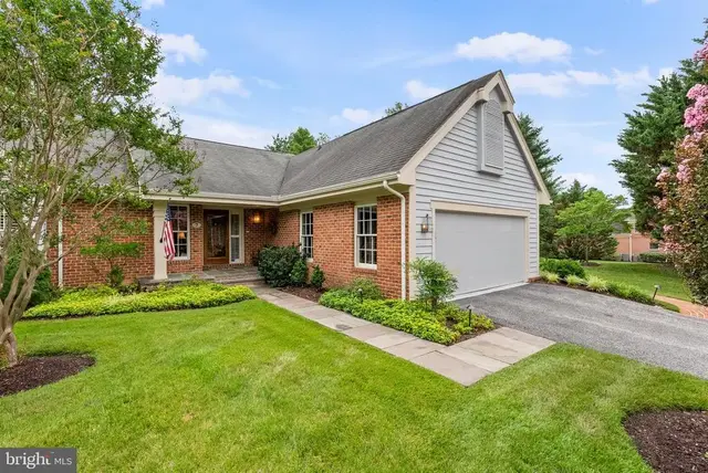 7 Spring House Rd, Lutherville Timonium