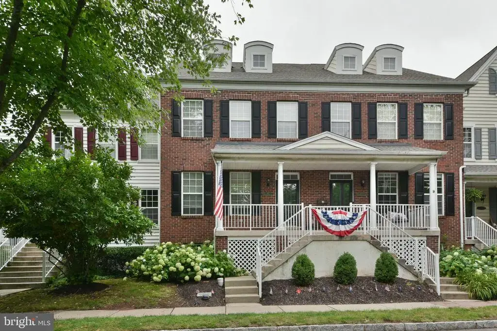 65 Woodbridge Dr, DOYLESTOWN
