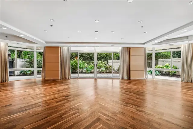 5610 Wisconsin Ave #103, Chevy Chase
