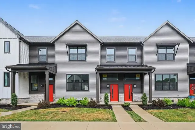 104 Madison Dr, Mechanicsburg