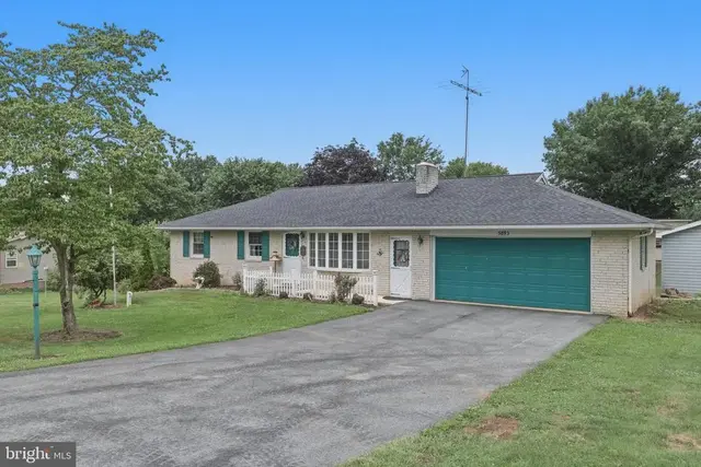 5893 Ambau Rd, Spring Grove