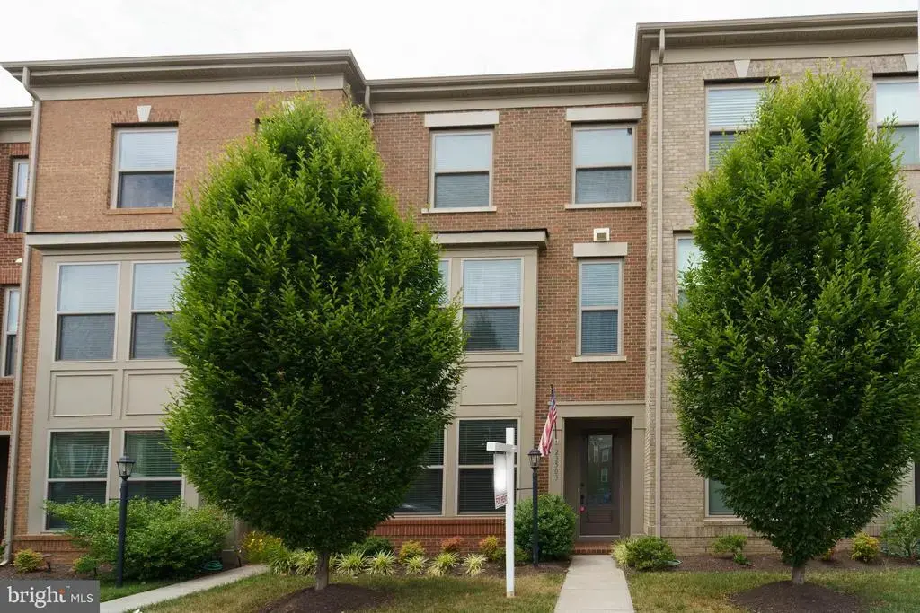 23503 Adagio Ter, BRAMBLETON