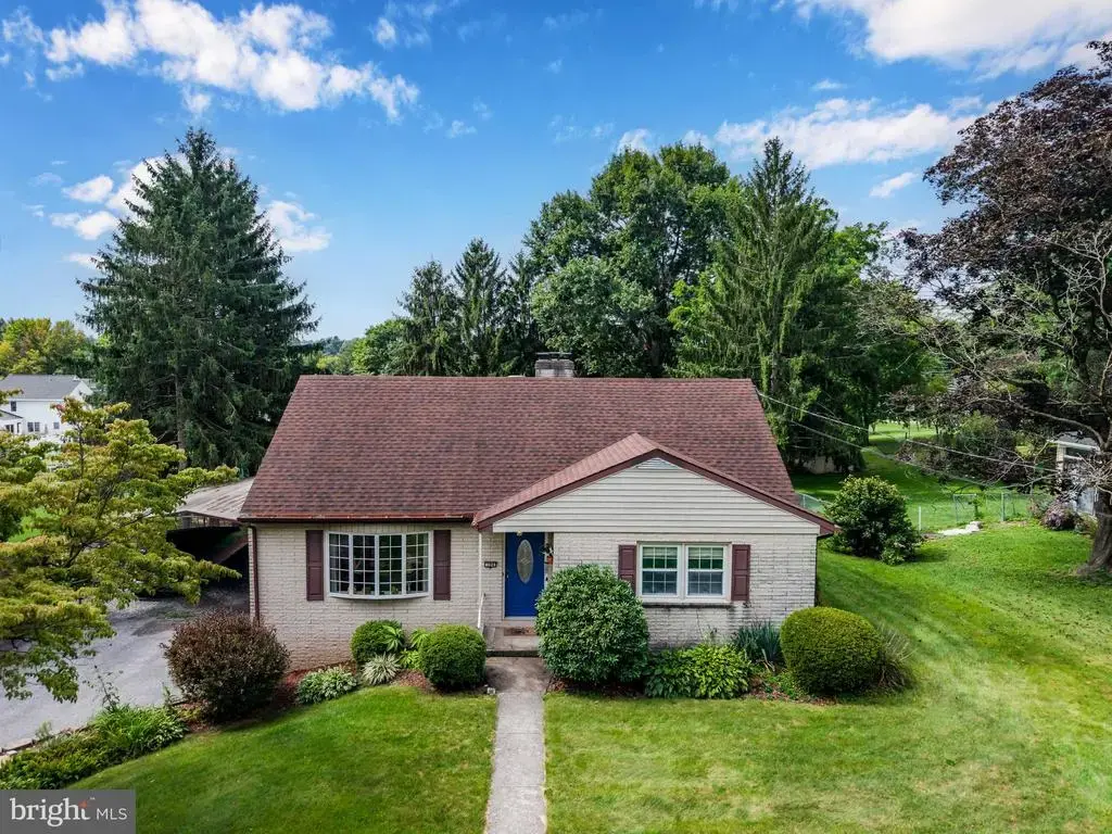 104 Maple St, DILLSBURG