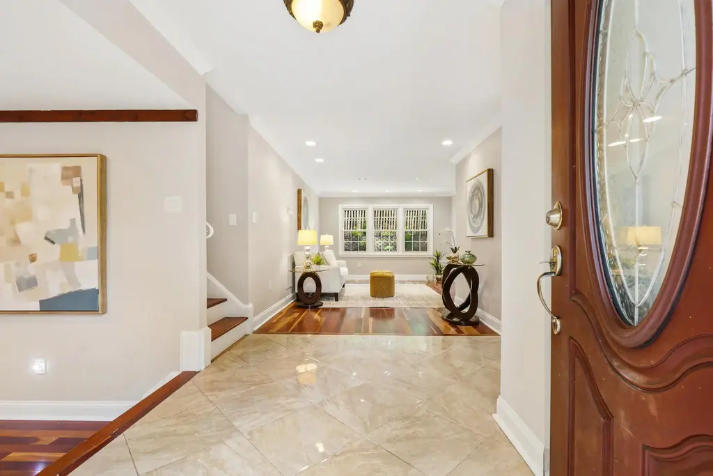 14003 N Commons Way, POTOMAC