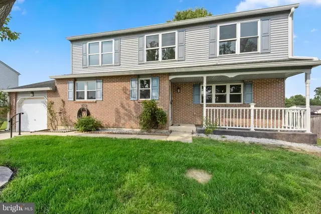 18 Radka Dr, Newark