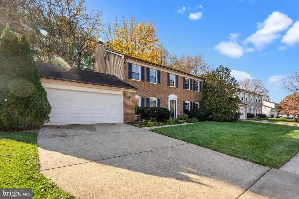 2621 John Milton Dr, HERNDON