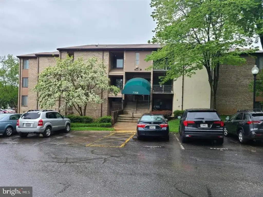 7708 Hanover Pkwy #67, GREENBELT