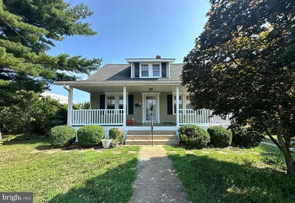 15 College Ave, GLASSBORO