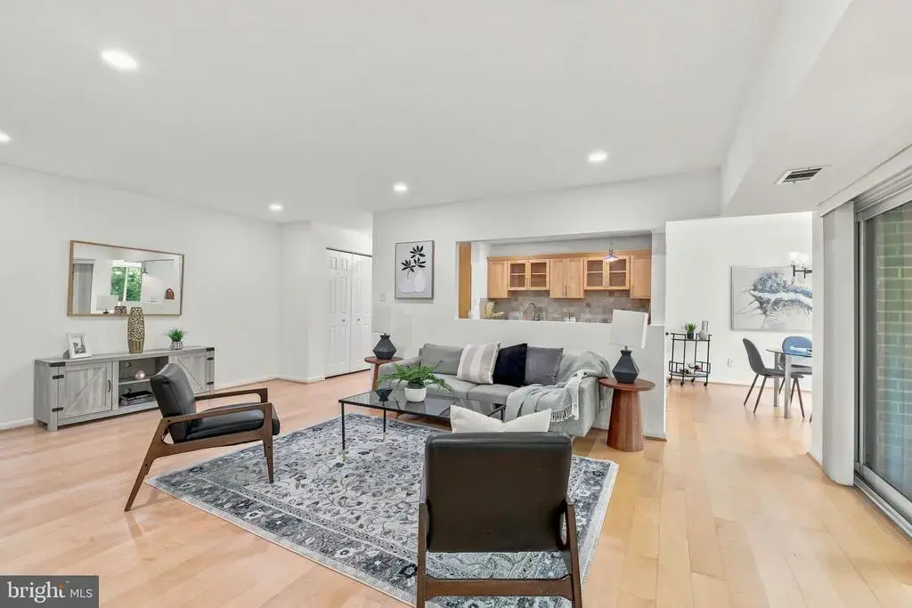 5809 Edson #303, NORTH BETHESDA