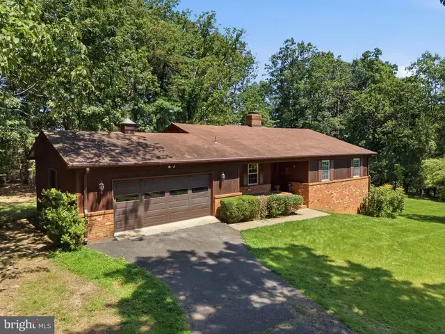 12389 Calvert St, Culpeper