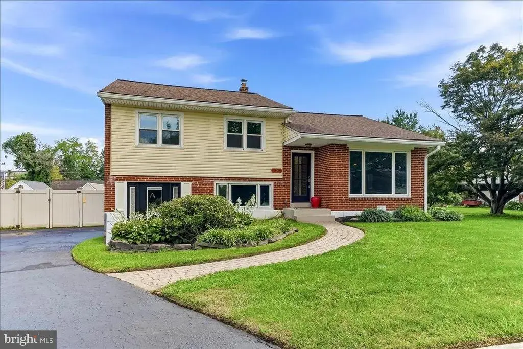 202 Ridge Ave, KENNETT SQUARE