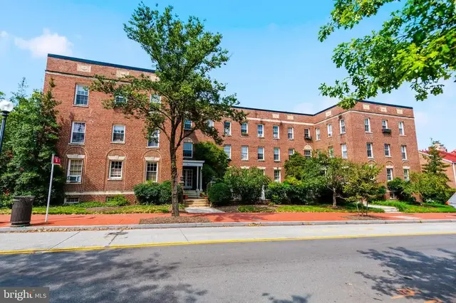 2527 Q St Nw #206, Washington