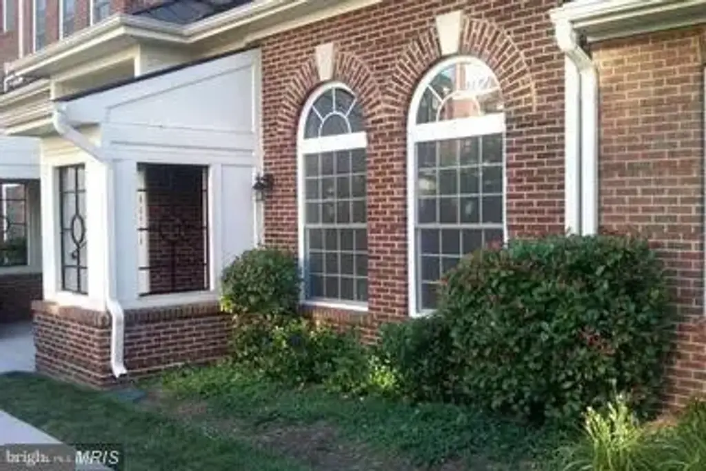 4459 Beacon Grove Cir #704-a, FAIRFAX