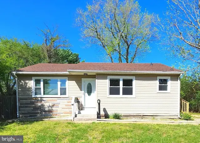 5 Glenwood Dr, Dover
