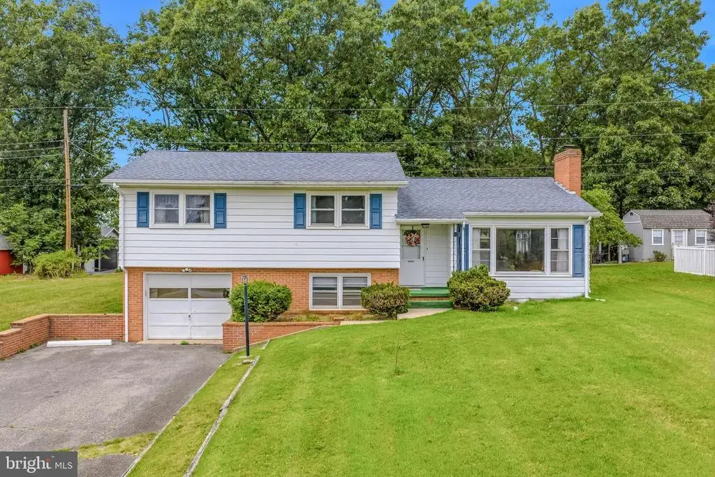 381 Grove Heights Rd, BERKELEY SPRINGS