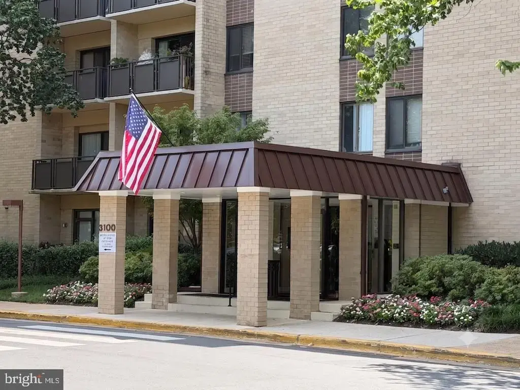 3100 S Manchester St #936, FALLS CHURCH