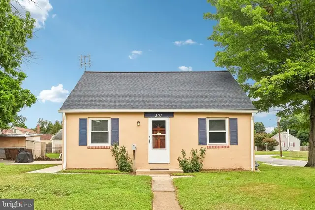 301 Decalb Ave, Wilmington