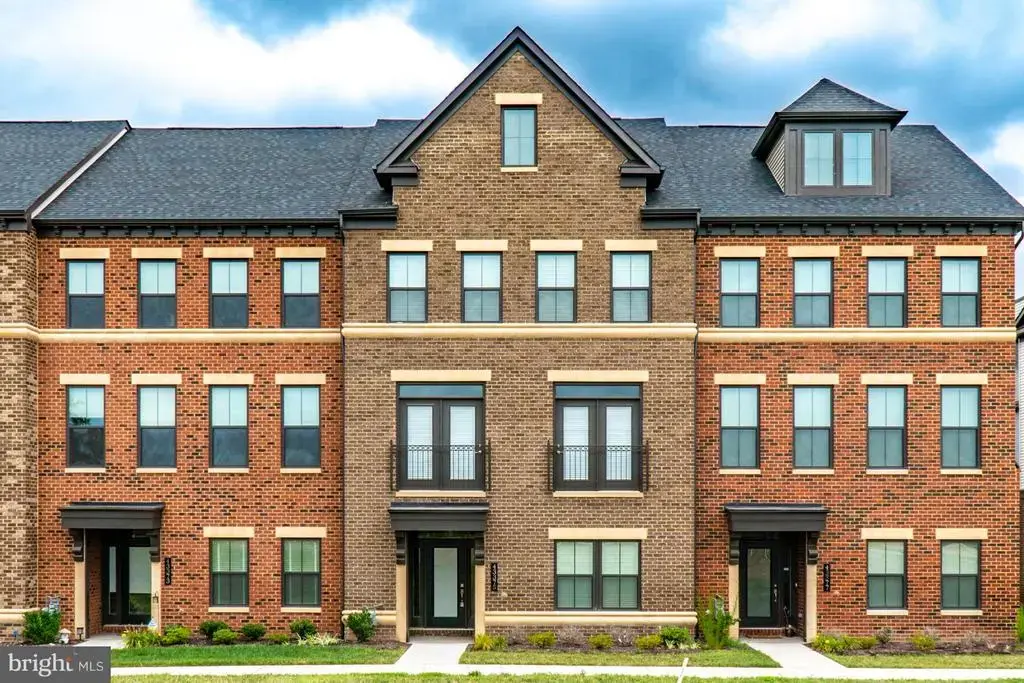 43375 Whitehead Ter, ASHBURN