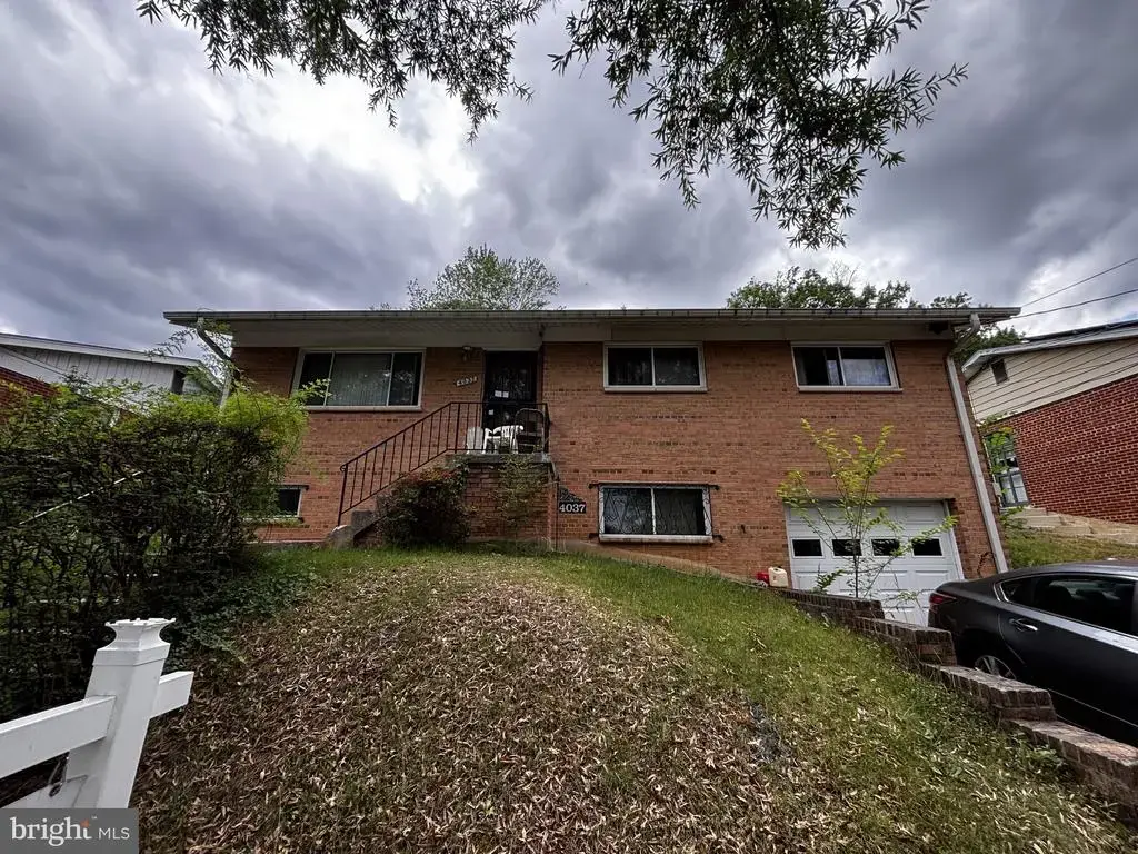 4037 S Capitol St Se, WASHINGTON