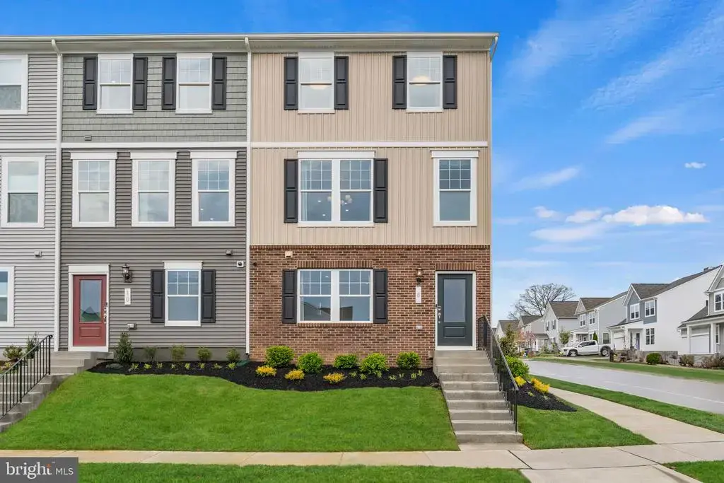 467 Presidents Pointe Ave #[459], RANSON