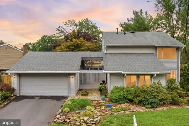 3 Silo Mill Ct, Sterling