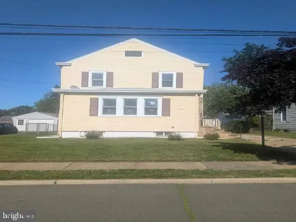 142 Concord Ave, HAMILTON