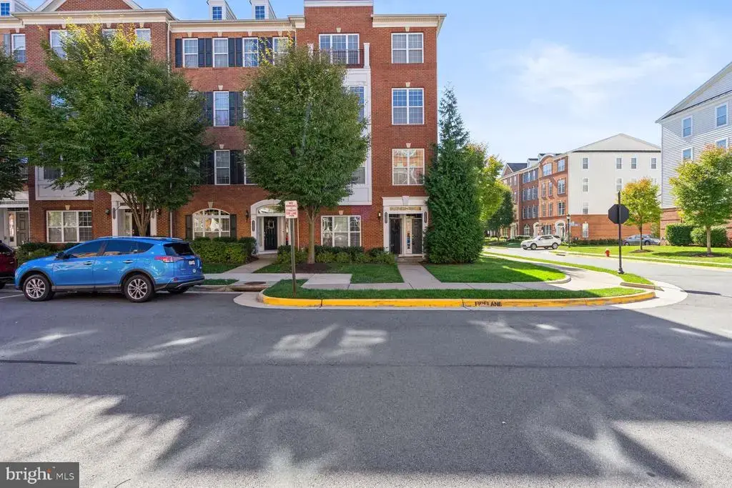 43085 Thoroughfare Gap Ter, ASHBURN