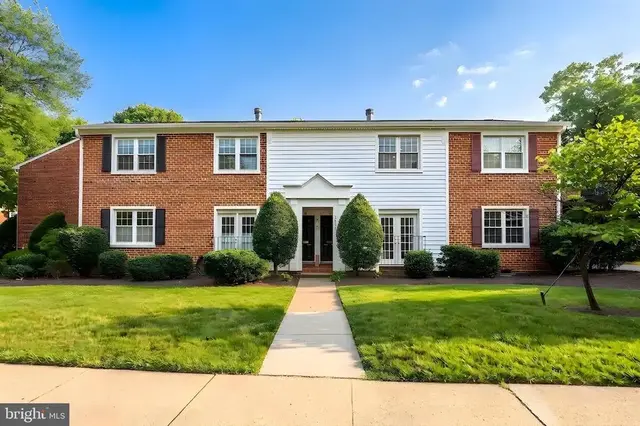 2637 S Walter Reed Dr #a, Arlington
