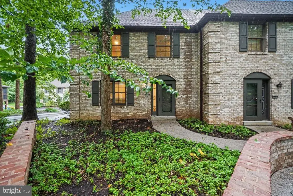 1306 Sand Hill Rd, HUMMELSTOWN