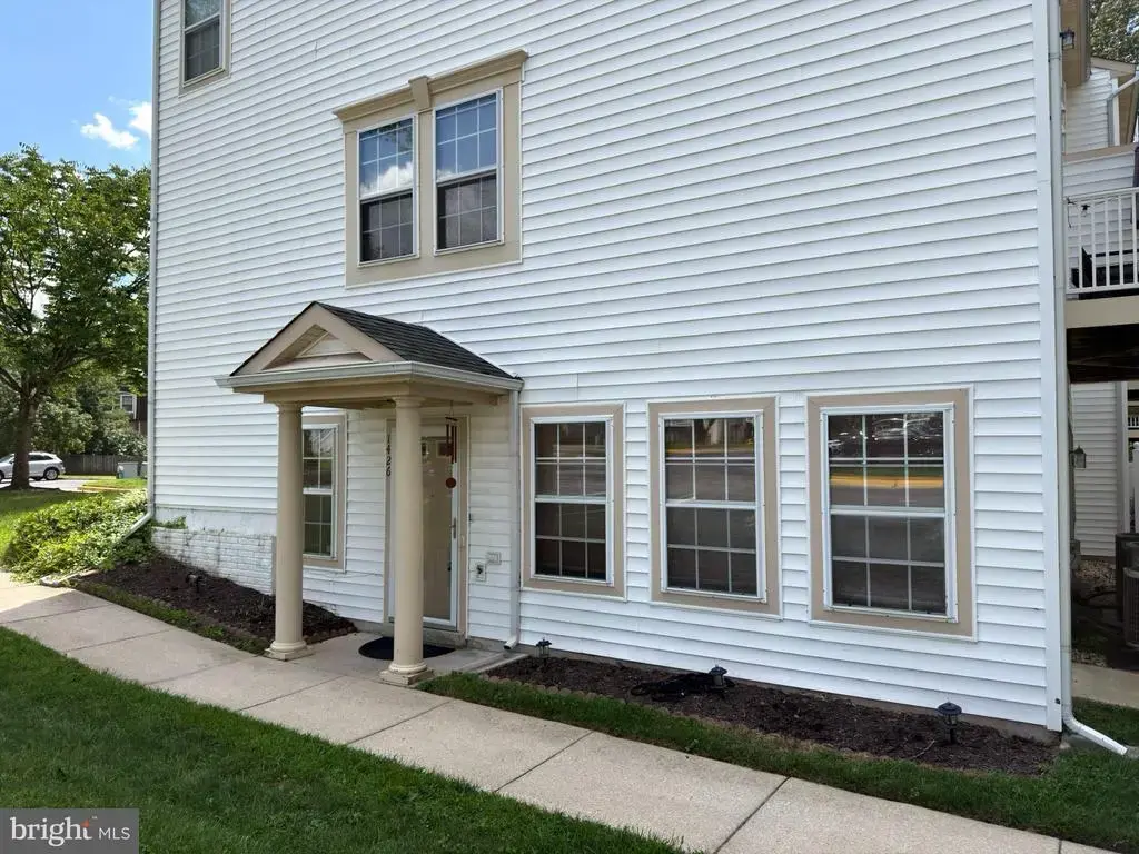 1426 Nutwood Ct, CROFTON