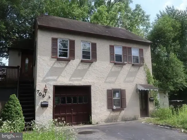 705 Flint Hill Rd, King Of Prussia