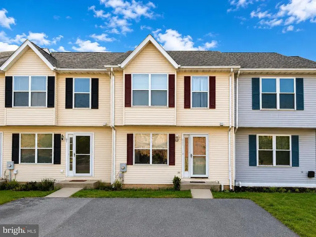 62 Johnson Ter, SMITHSBURG
