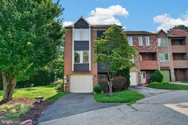 9468 Clocktower Ln, Columbia