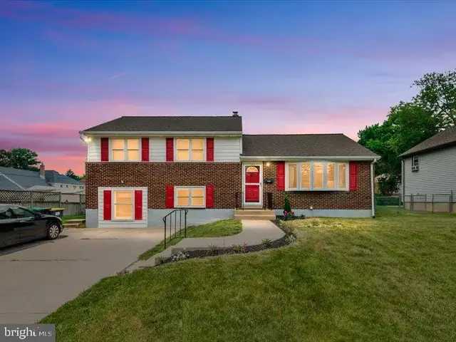 1103 Wilson Rd, Wilmington